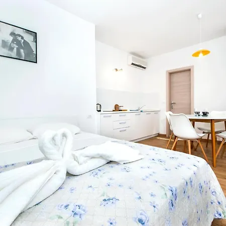 In Centre Apartment